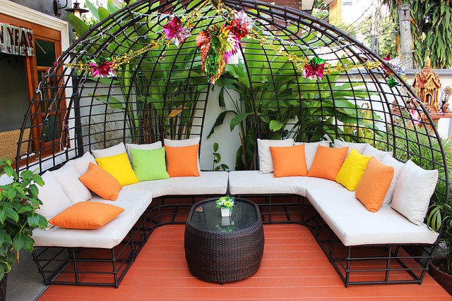 Løft dit udendørsområde med et afslappende loungesæt: Inspirerende idéer til havemøbler